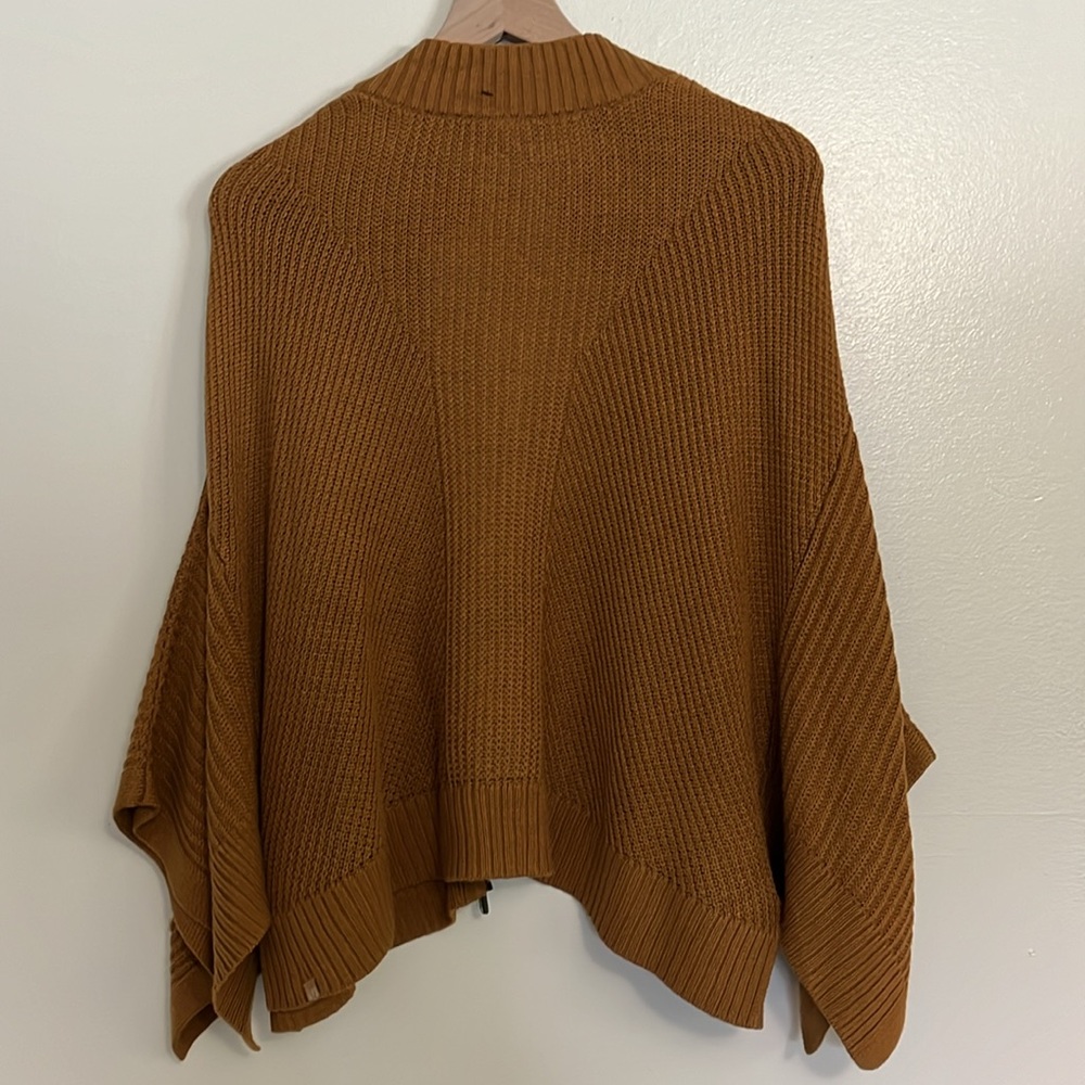 Lululemon Softer Still Wrap in Spiced Bronze - Picture 12 of 14